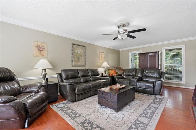 1927 Diamond Place NW, Acworth, GA 30102