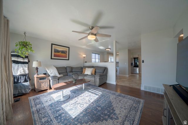6739 S BLUE FLOWER CT, West Jordan, UT 84081