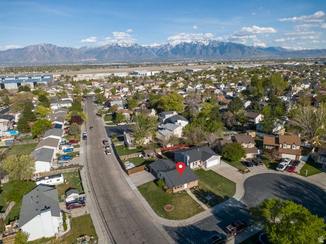 6739 S BLUE FLOWER CT, West Jordan, UT 84081