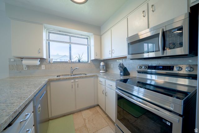 6739 S BLUE FLOWER CT, West Jordan, UT 84081