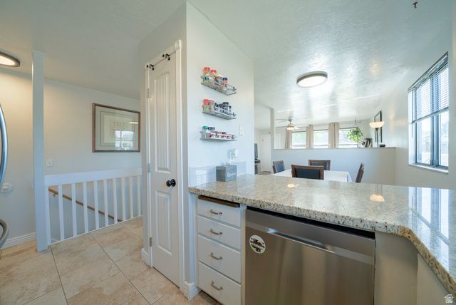 6739 S BLUE FLOWER CT, West Jordan, UT 84081