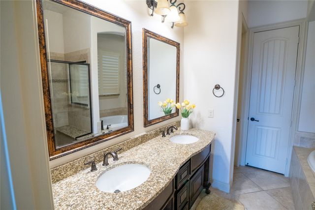 5117 Wakefield Drive, Irving, TX 75038