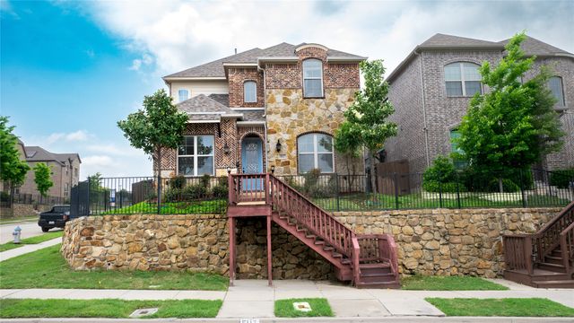 5117 Wakefield Drive, Irving, TX 75038