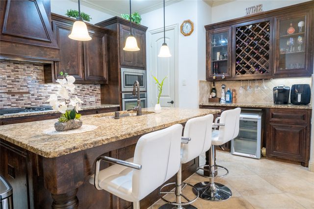 5117 Wakefield Drive, Irving, TX 75038