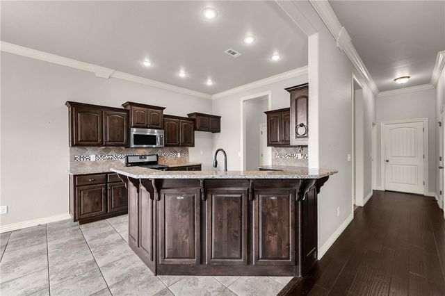 401 Pebble Beach Drive, Cave Springs, AR 72718