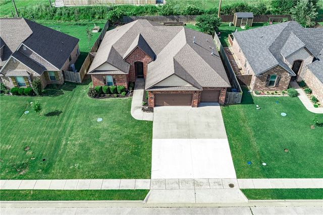 401 Pebble Beach Drive, Cave Springs, AR 72718