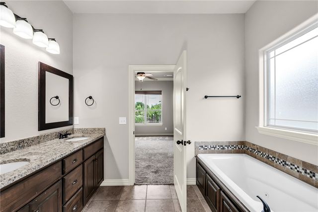 401 Pebble Beach Drive, Cave Springs, AR 72718
