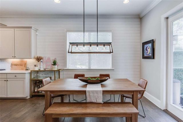 1450 Edgebrook Court, Atlanta, GA 30329