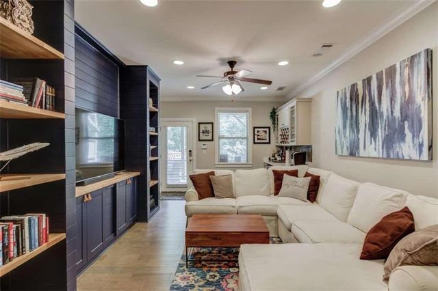 1450 Edgebrook Court, Atlanta, GA 30329