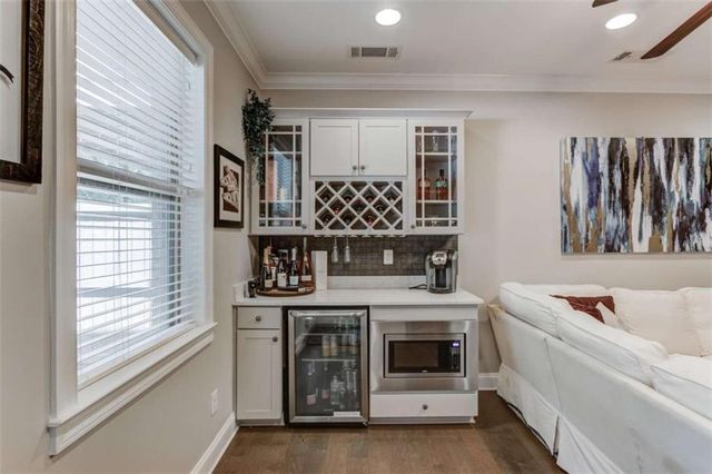 1450 Edgebrook Court, Atlanta, GA 30329