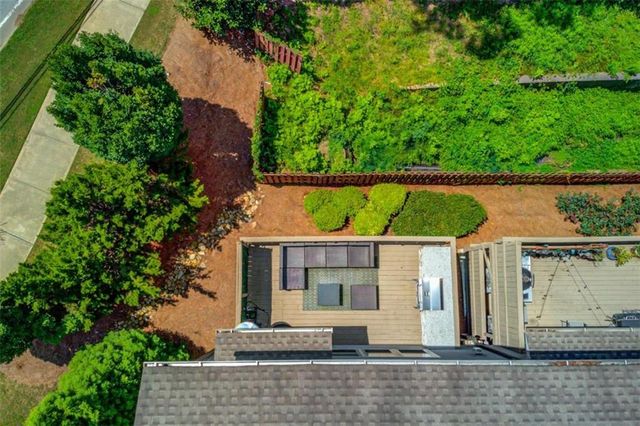 1450 Edgebrook Court, Atlanta, GA 30329