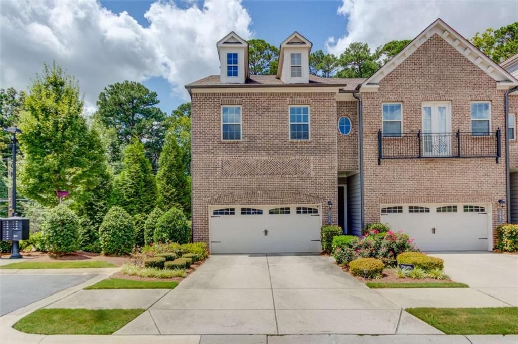 1450 Edgebrook Court, Atlanta, GA 30329