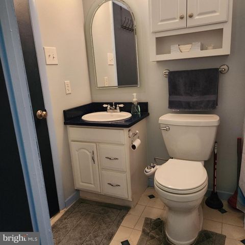 1217-A CROSSHILL CT, Lansdale, PA 19446