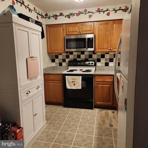 1217-A CROSSHILL CT, Lansdale, PA 19446