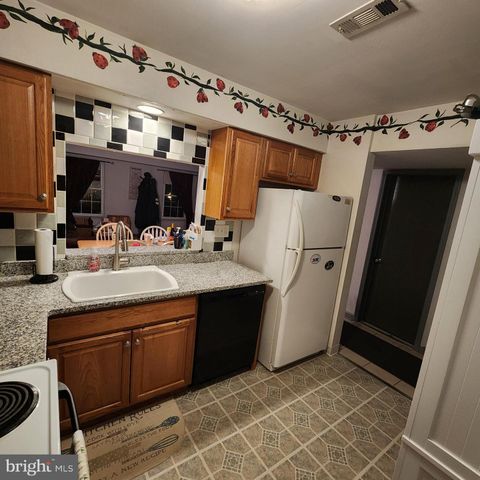 1217-A CROSSHILL CT, Lansdale, PA 19446