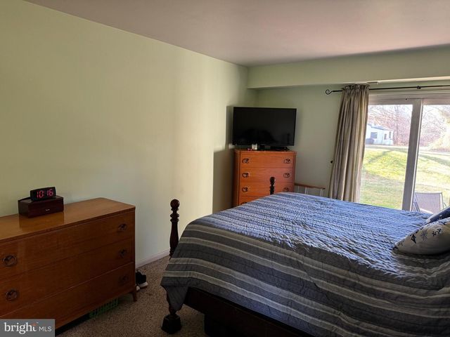 1217-A CROSSHILL CT, Lansdale, PA 19446