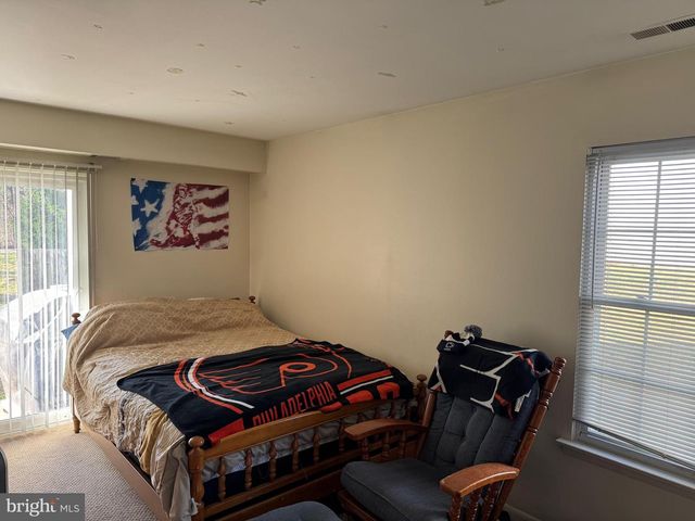 1217-A CROSSHILL CT, Lansdale, PA 19446