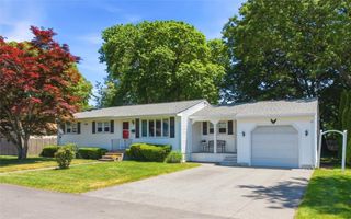 14 Stone Avenue, Warwick, RI 02889