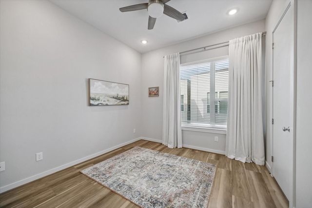 606 Thornton Road D, Houston, TX 77018