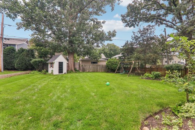 4917 Highland Avenue, Downers Grove, IL 60515