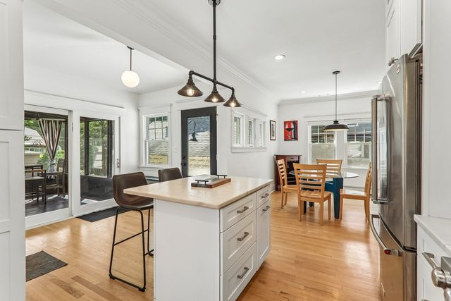 4917 Highland Avenue, Downers Grove, IL 60515