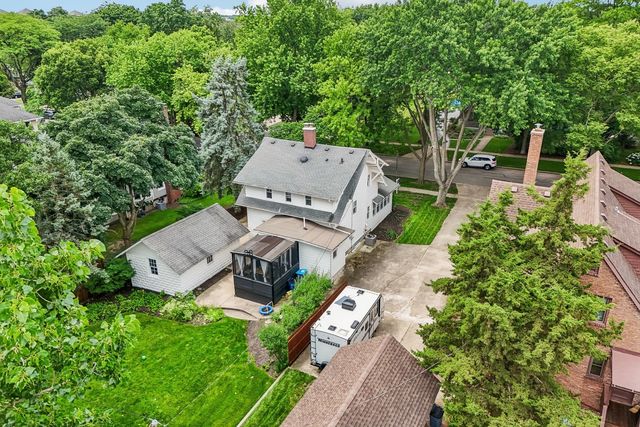 4917 Highland Avenue, Downers Grove, IL 60515