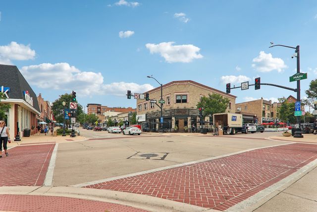 4917 Highland Avenue, Downers Grove, IL 60515