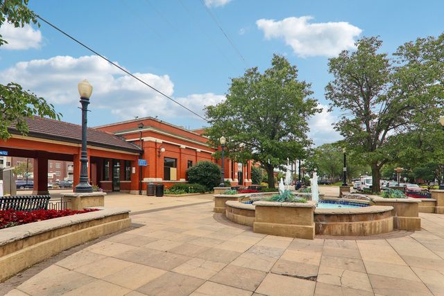 4917 Highland Avenue, Downers Grove, IL 60515