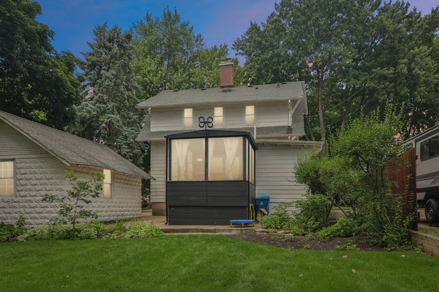 4917 Highland Avenue, Downers Grove, IL 60515