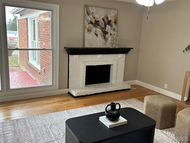 3835 Greengrass Drive, Florissant, MO 63033