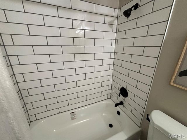 3835 Greengrass Drive, Florissant, MO 63033