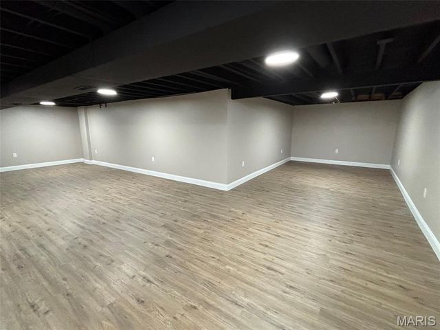 3835 Greengrass Drive, Florissant, MO 63033