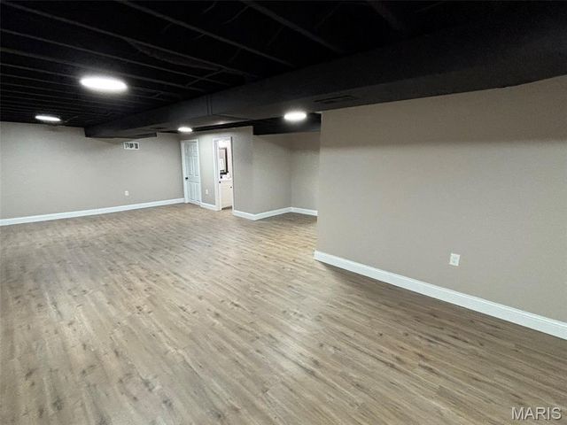 3835 Greengrass Drive, Florissant, MO 63033