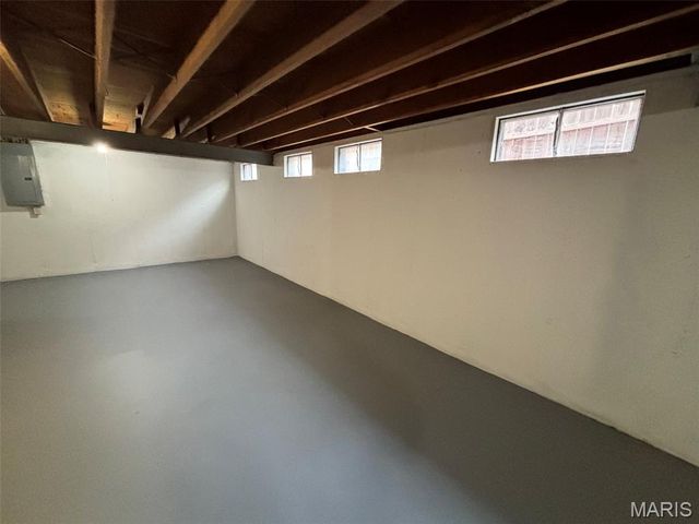 3835 Greengrass Drive, Florissant, MO 63033