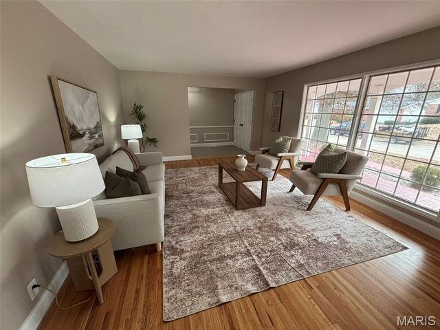 3835 Greengrass Drive, Florissant, MO 63033