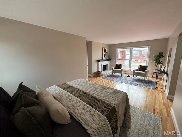 3835 Greengrass Drive, Florissant, MO 63033