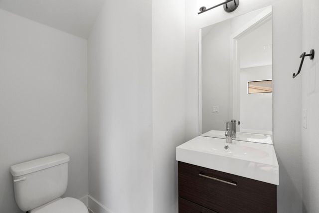 1405 Perez ST 1, Austin, TX 78721