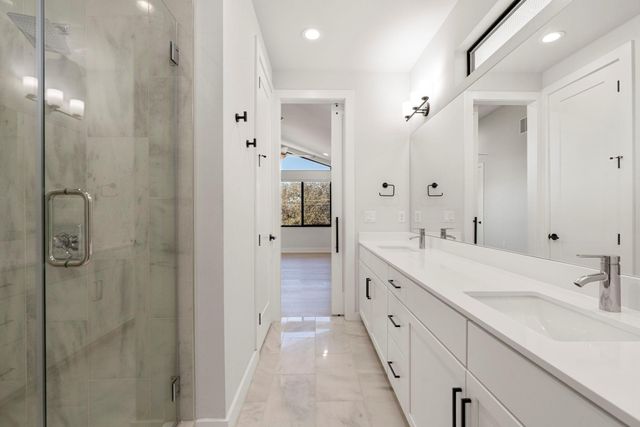 1405 Perez ST 1, Austin, TX 78721