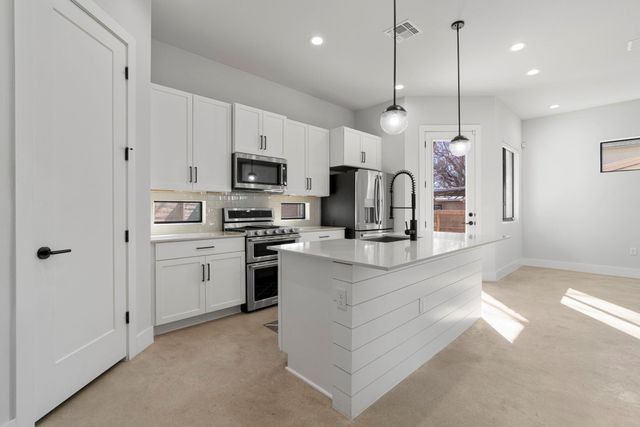 1405 Perez ST 1, Austin, TX 78721