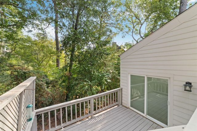 22 Sugarberry Circle, Houston, TX 77024