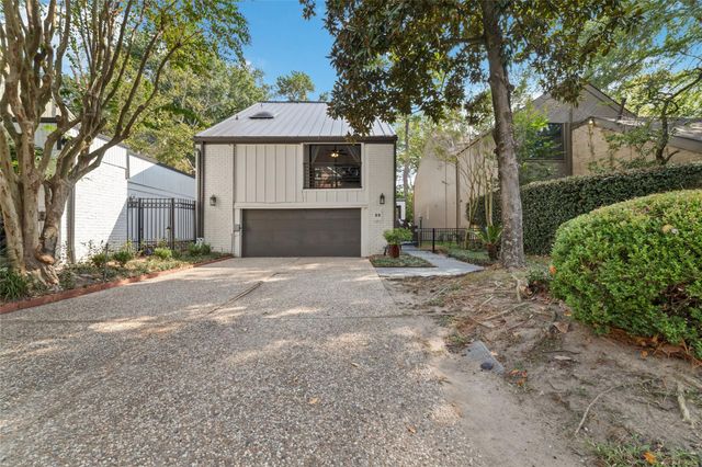 22 Sugarberry Circle, Houston, TX 77024