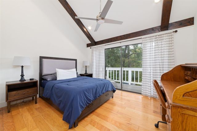 22 Sugarberry Circle, Houston, TX 77024