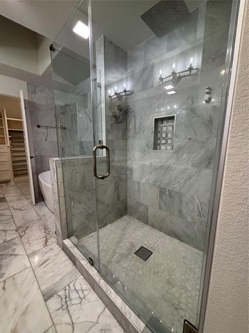 22 Sugarberry Circle, Houston, TX 77024