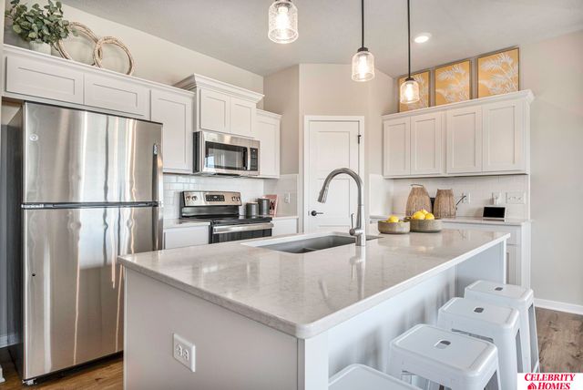 11204 Grebe Street, Omaha, NE 68142