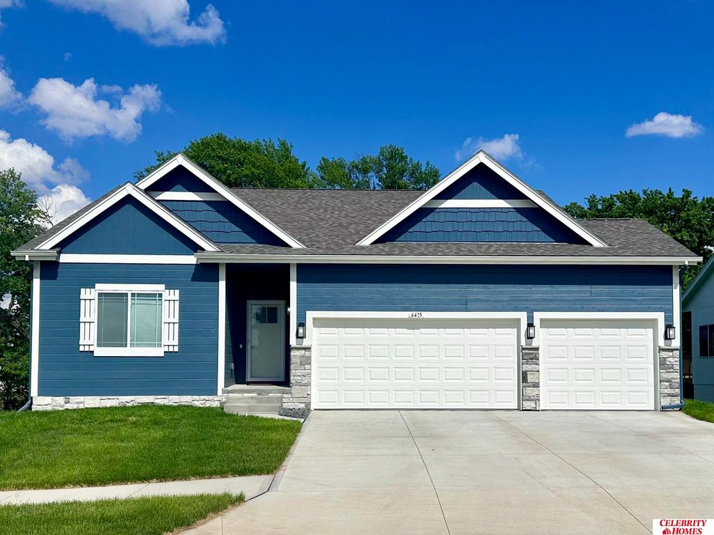11204 Grebe Street, Omaha, NE 68142