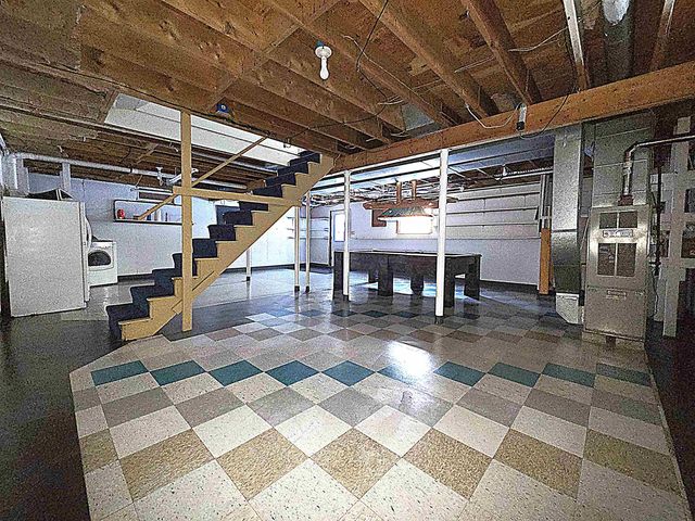 9 Norton Woods Drive, Newmarket, NH 03857