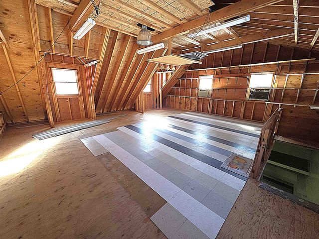 9 Norton Woods Drive, Newmarket, NH 03857