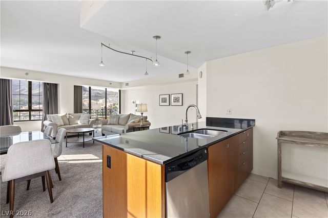 29 MONTELAGO Boulevard 421, Henderson, NV 89011