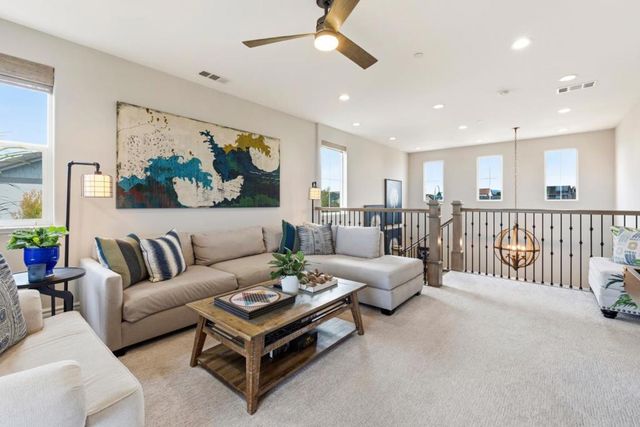2967 Garnet Way, Marina, CA 93933