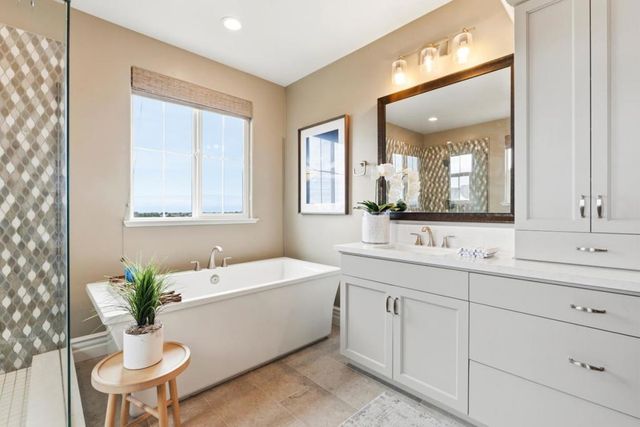 2967 Garnet Way, Marina, CA 93933